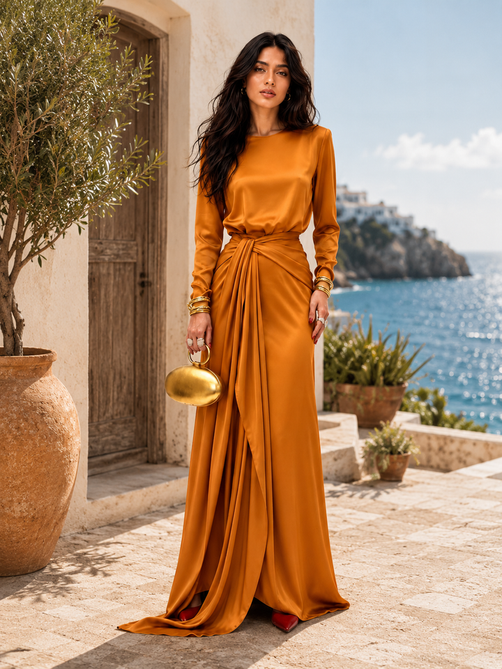 Robe Maxi Élégante en Satin Drapé