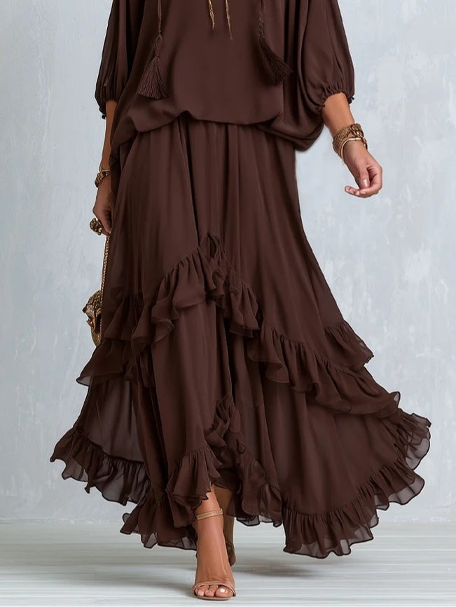 Manuela | Top en Gaze Marron avec Franges et Décolleté en V Combiné avec Jupe à Volants en Couches
