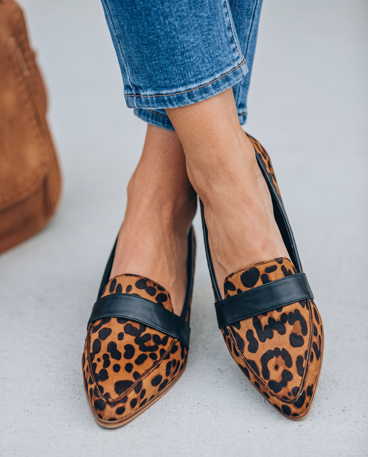 Mocassin à Bout Pointu avec Bandeau sur le Cou de Pied