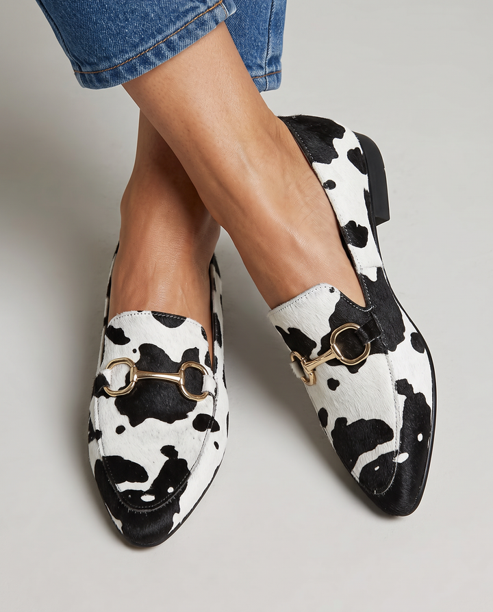 Mocassins en cuir avec poils imprimés léopard noir et blanc