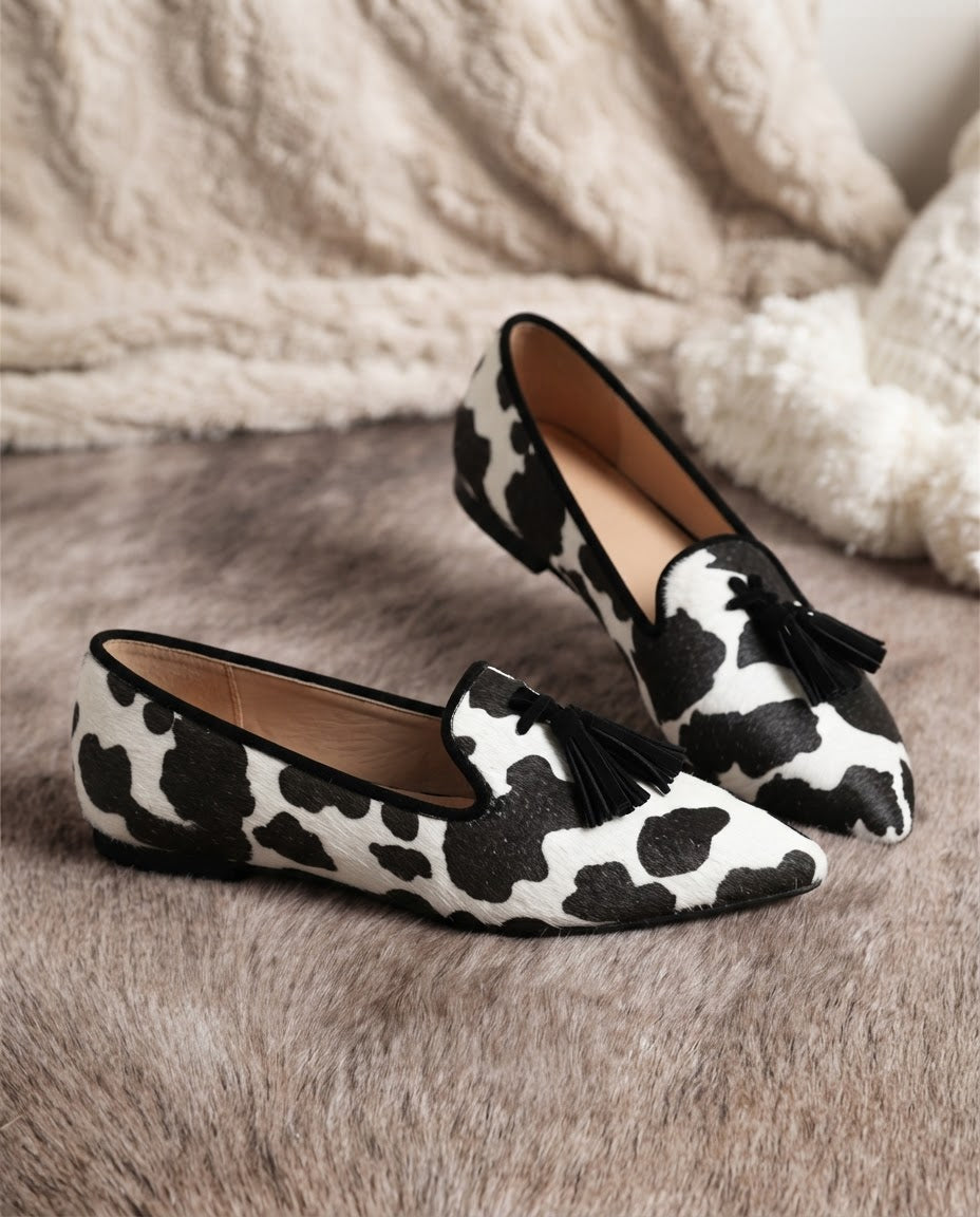 Mocassins Gênes — Vache Blanc et Noir, Pompons Noirs